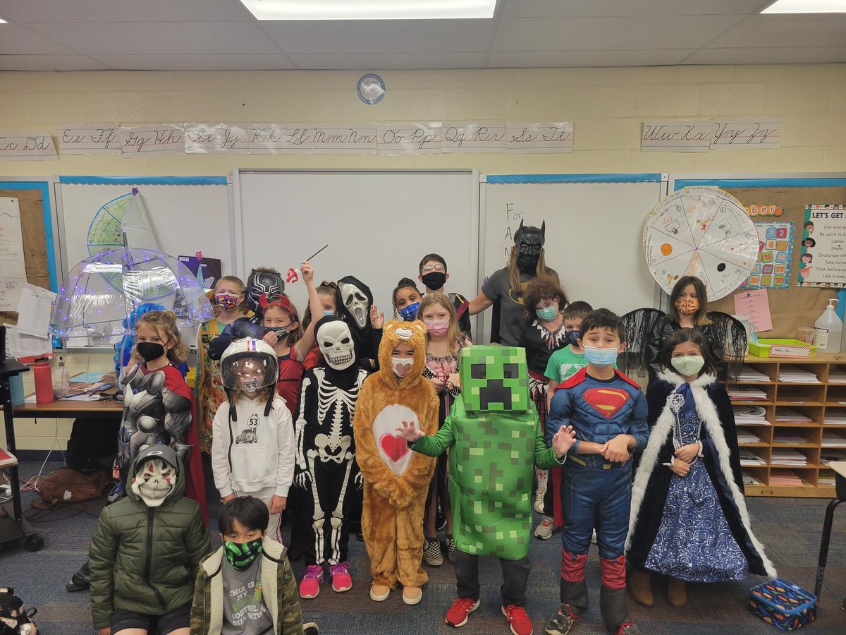 Lori Collins tweet media