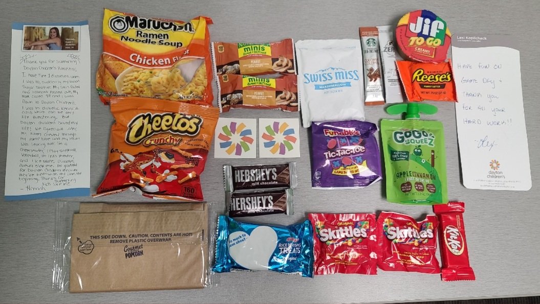 TvJustjames's tweet photo. Today I received this awesome care package from @DaytonChildrens for the awesome job we're doing with @ExtraLife4Kids as did @FistyPlays

#GameDay is quickly approaching. We're going to be online and streaming doing our best to get them donations in for the kids! Join us! https://t.co/dqAng1VPLb