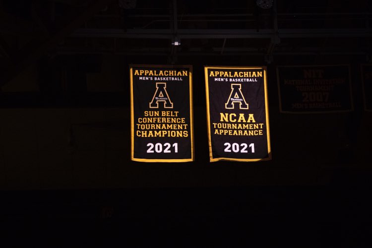 AppStateMBB's tweet photo. The newest addition to the Holmes Convocation Center!

#TakeTheStairs https://t.co/2mgcylFbSj