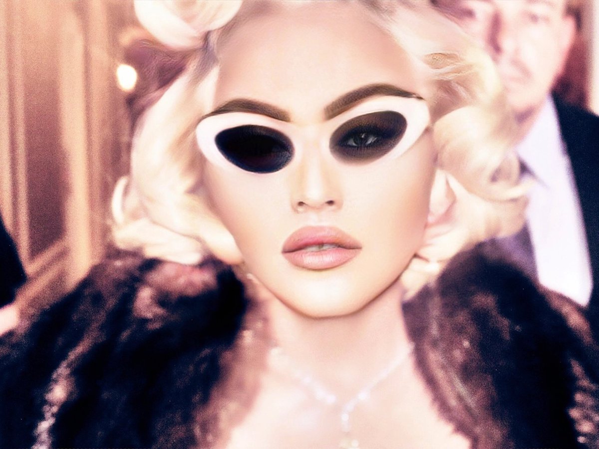 art8amby's tweet photo. #editorial with #Madonna by #StevenKlein in #VMagazine #Winter2021, styling by #BAkerlund. Hair and makeup by #AndyLeCompte and #KaliKennedy, manicurist #NaomiYasuda #art8amby #art8ambygram #art8ambyeditorial https://t.co/VJkE6vm69q