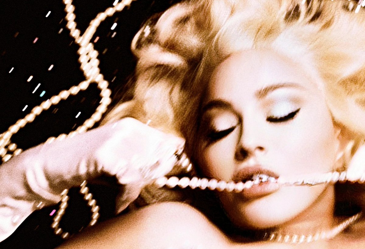 art8amby's tweet photo. #editorial with #Madonna by #StevenKlein in #VMagazine #Winter2021, styling by #BAkerlund. Hair and makeup by #AndyLeCompte and #KaliKennedy, manicurist #NaomiYasuda #art8amby #art8ambygram #art8ambyeditorial https://t.co/pCxo3p91Ig