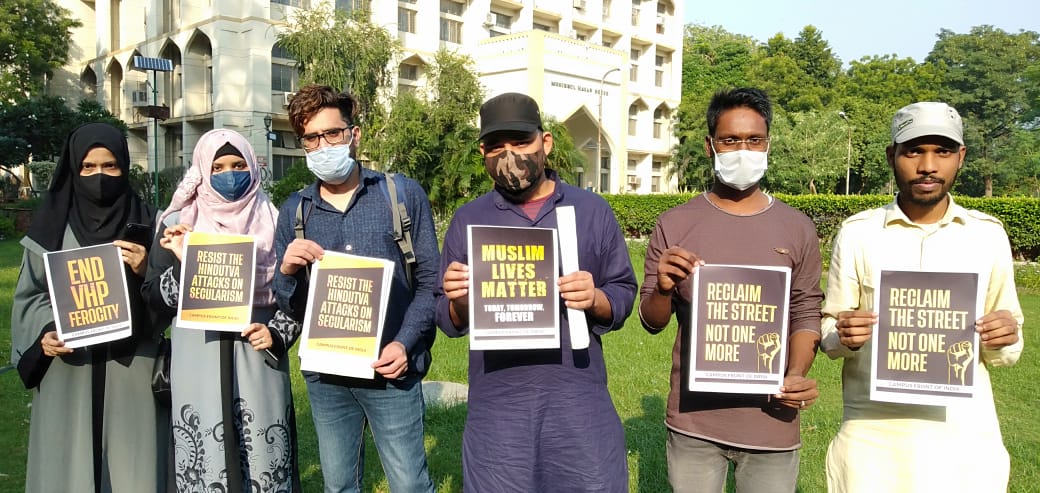 CampusFrontInd's tweet photo. STOP VHP FEROCITY
Ensure The Safety of Muslims

Placard demonstrated by Campus Front Jamia Millia Unit Against hindutva violence and Tripura police inaction.

#CampusFrontofIndia

#Tripura https://t.co/LPrn8QjuvT