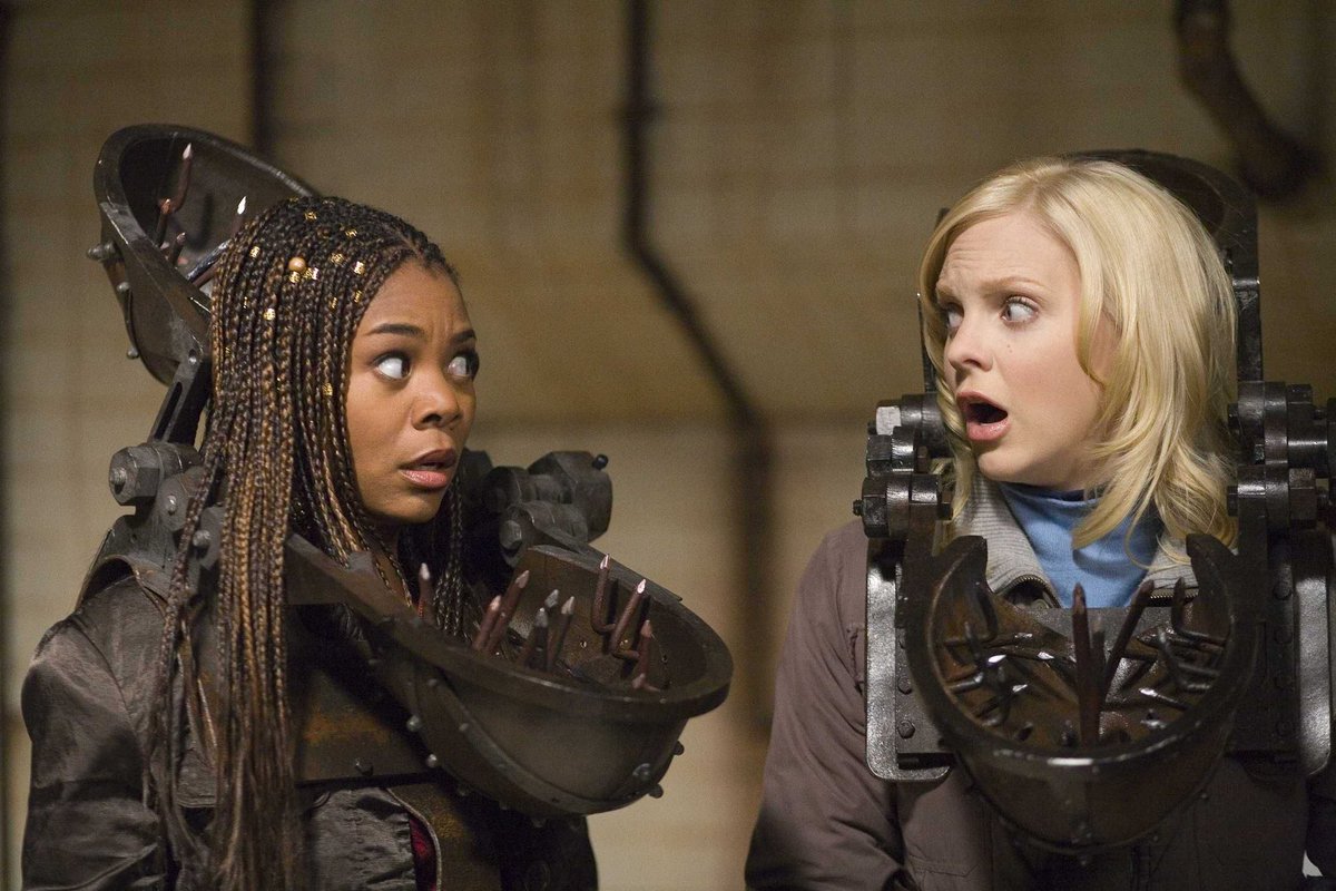 DannyPellegrino's tweet photo. If Hollywood wants a hit, they should give 👑Anna Faris &amp; 👑Regina Hall whatever amount of money they want to return to the SCARY MOVIE franchise. https://t.co/3LxL4n3OL1