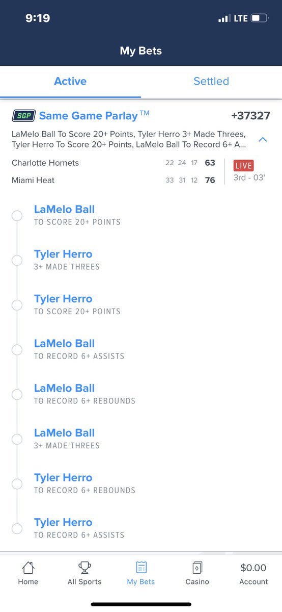 connormcc13's tweet photo. @SaniyahX Took this but need lamelo to step it up a lil https://t.co/RkzEWySTpL