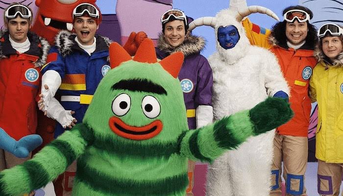 xprettyinpunk's tweet photo. my chemical romance x yo gabba gabba, 2011. https://t.co/40eNflAW1Y