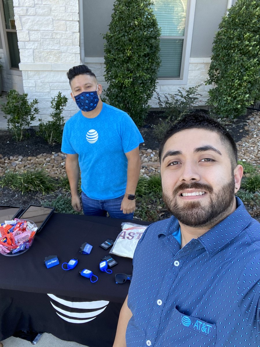 JoelSTX's tweet photo. Growing Fiber at our local event! With Angel, Alice and the Mad Hatter!!

#CopperwoodStreetTeam 

#LifeatATT #ATTFiber #FiberUp #STXSpeaks #WeareSTX @Ahmad_Al02 @ATT_AdrianHTX @Edith_Acevedo06 @gowestregion https://t.co/AjXPgarlwh