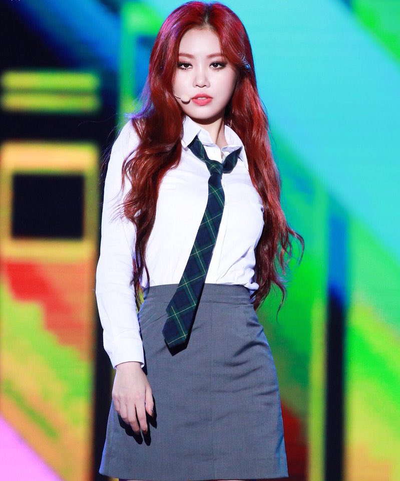 sooryi_'s tweet photo. Once Soojin is back she’ll never do school concepts ever again 💀 https://t.co/9sY4pM0RCe