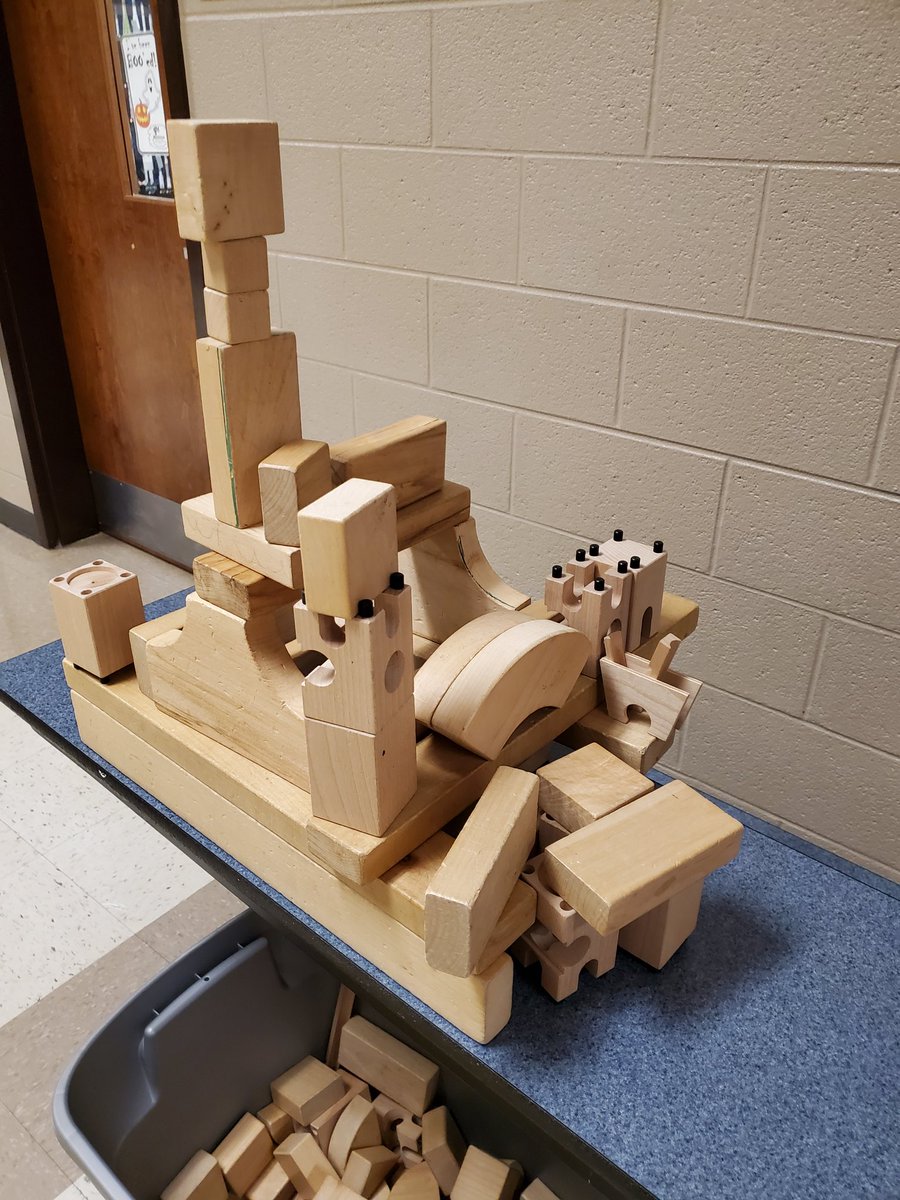 MabletonMaker's tweet photo. Mableton Makercraft Display was a hit! Lots of kids had their photos taken and at the end of the night several students took Creepers, TNT, Ghasts, pigs, and even the pumpkins home. Great Job Mableton Makers!
@MabletonSteam 
@STEMcobb 
@MabletonES 
#ultimatelearningexperiance https://t.co/8Ig5nJjOMl