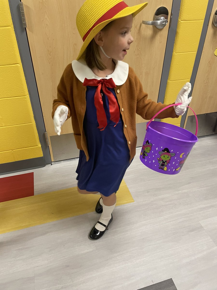 In the words of Kynslie… trick or trunk was a success 😂 thank you <a href="/plainviewElem/">Plainview Elementary School</a> <a href="/DrMarkJGonyea/">𝕄𝕒𝕣𝕜 𝕁 𝔾𝕠𝕟𝕪𝕖𝕒, EdD</a> <a href="/MsCothronPES/">Jordee Cothron</a>