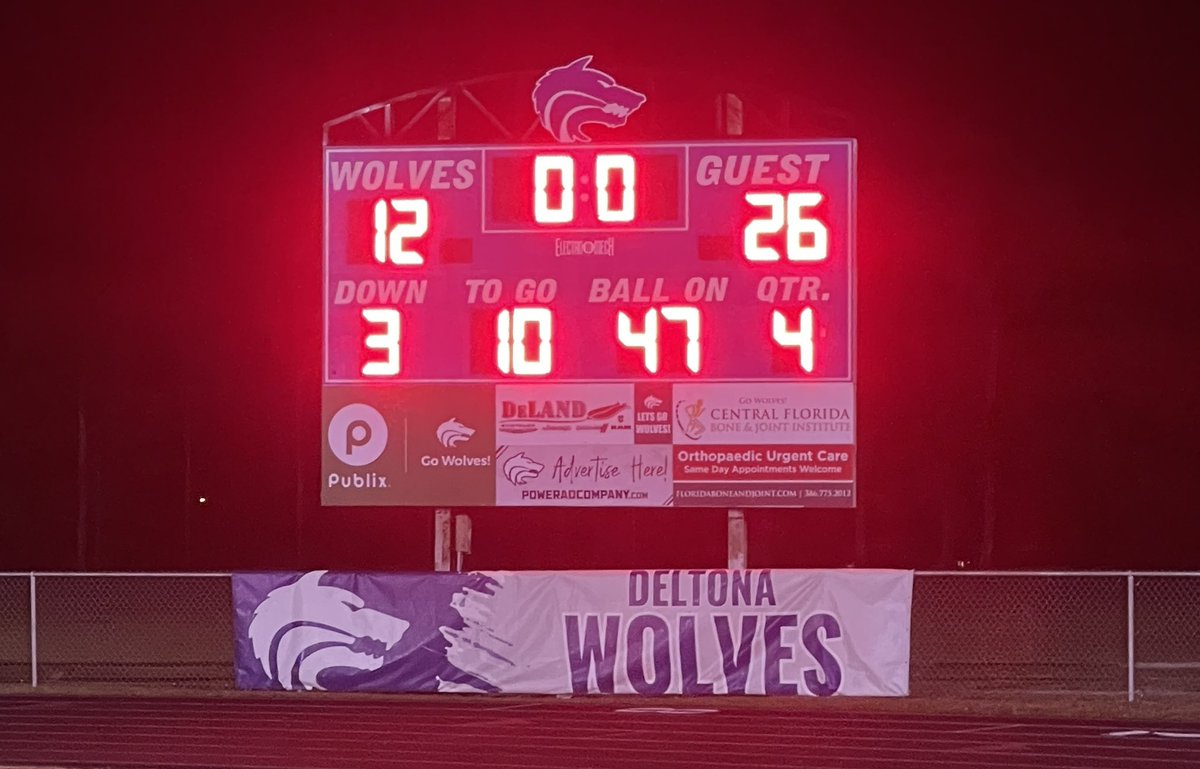 Bishop Moore wins over Deltona in a big district game 26-12! Hornets fly TOGETHER! #1MOORE <a href="/letsgohornets/">Bishop Moore Catholic</a> @BMooreAthletics <a href="/osvarsity/">Sentinel Varsity</a>