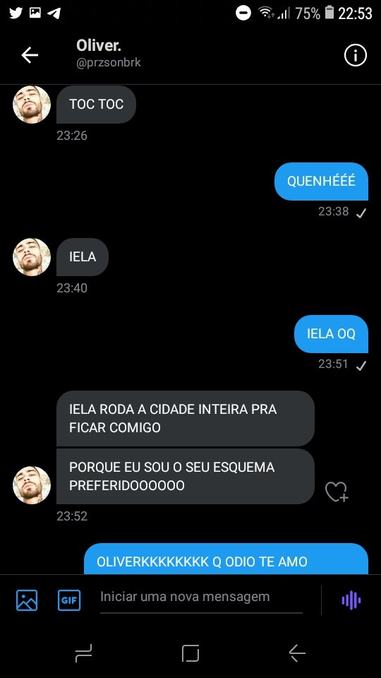 eu amo o oliver sério