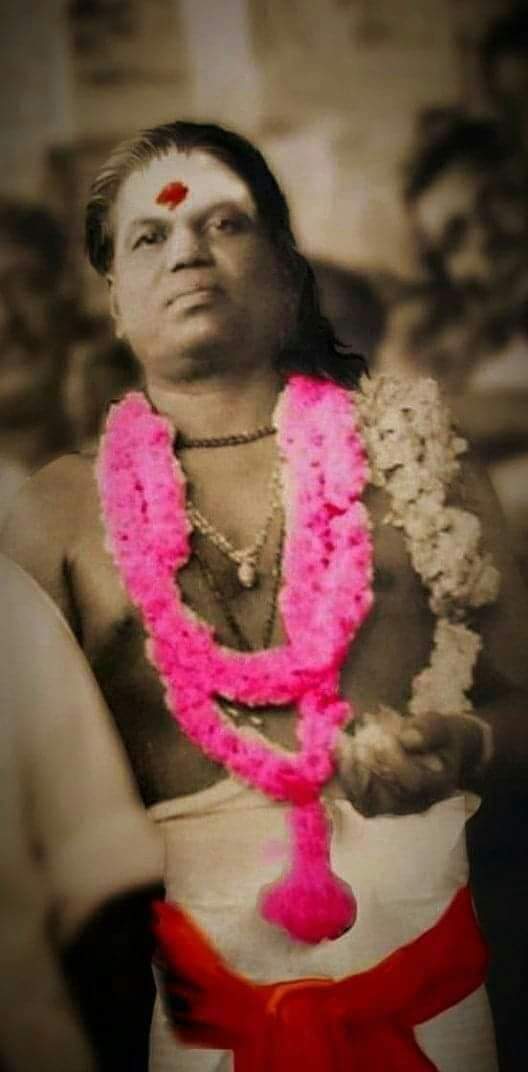 baskarnathdevar's tweet image. நேதாஜிக்கு அகப்படாத ஆன்மீகம்.....
விவேகானந்தருக்கு அகப்படாத 
யுத்த களம்......
இரண்டையும் ஒரு சேரப்பெற்ற அதிசயத்தலைவர் என்றால் அது நம்ம  தேசியதலைவர் 
மாபெரும் ஜனாபிமானி பசும்பொன் தேவர் அவர்கள் மட்டுமே....!
அவர்களின் ஜெயந்தி விழாவில் போற்றி வணங்குவோம்...