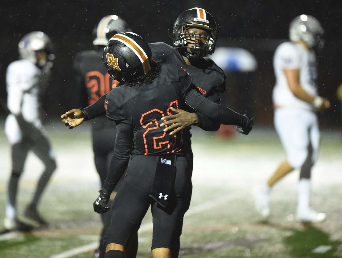HoCoTimesSports's tweet photo. In the pouring rain Friday, @OaklandMills_FB closed the regular season with one of its most dominating all-around efforts this fall in a 22-0 victory over Long Reach. The win is the third straight shutout for the Scorpions. See STORY & PHOTOS: https://t.co/yZa27AQQOx https://t.co/v2rnQ0TA58