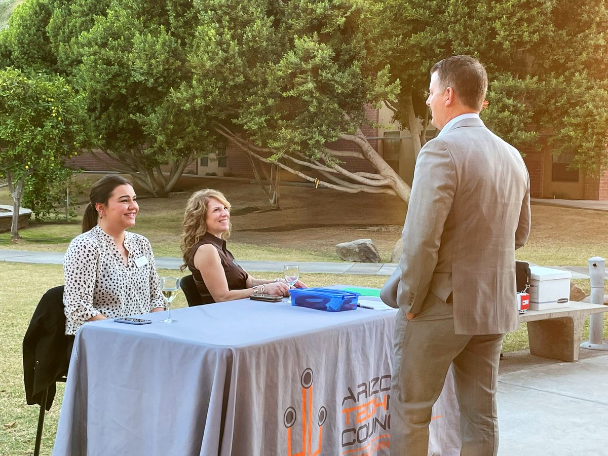 UATedu's tweet image. Thank you to the @aztechcouncil for holding your last mixer on our campus! #tempeaz #technetwork