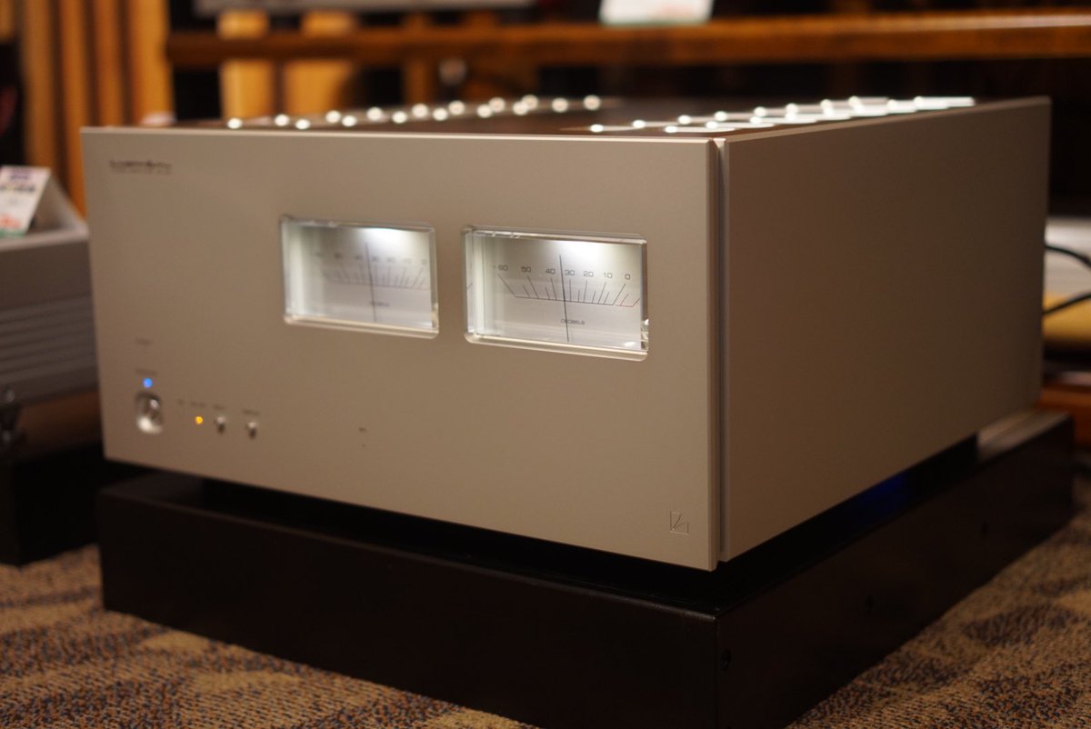 soundhunter1940's tweet photo. 【新製品入荷】
LUXMANの新製品2モデルが入荷しました！
フラッグシップパワーアンプ『M-10X』
プリメインアンプ『L-507Z』

まだ鳴らしたてですが、S/Nの良さ、空間の広さ、しなやかで力強い音色など、かなり良さそうです！

#LUXMAN #M10X #L507Z https://t.co/4INC5BTSBx