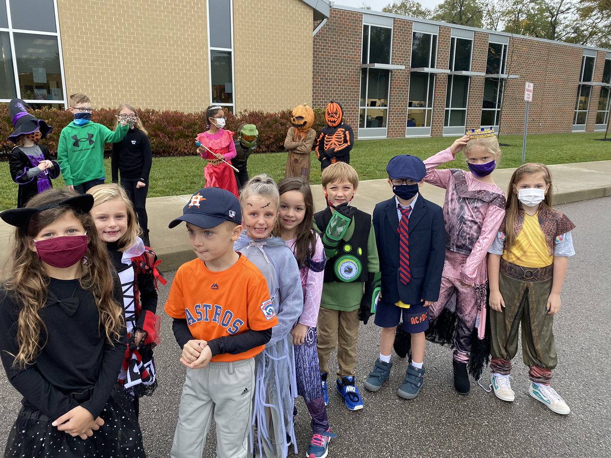 Bellar Bunch tweet media