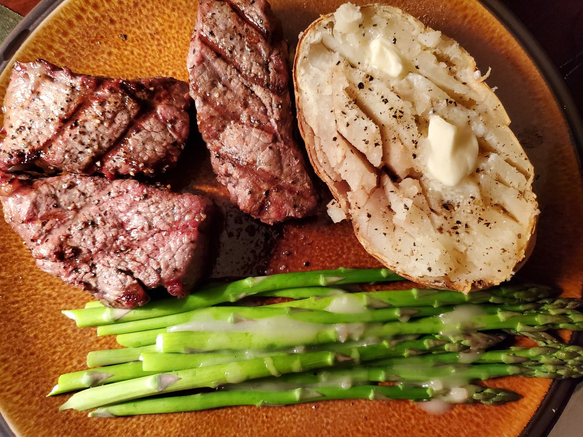 Wonderful bottle of 2017 #Château #bouscassé from #Madiran complemented a "just because" tri-tip dinner. #french #wine