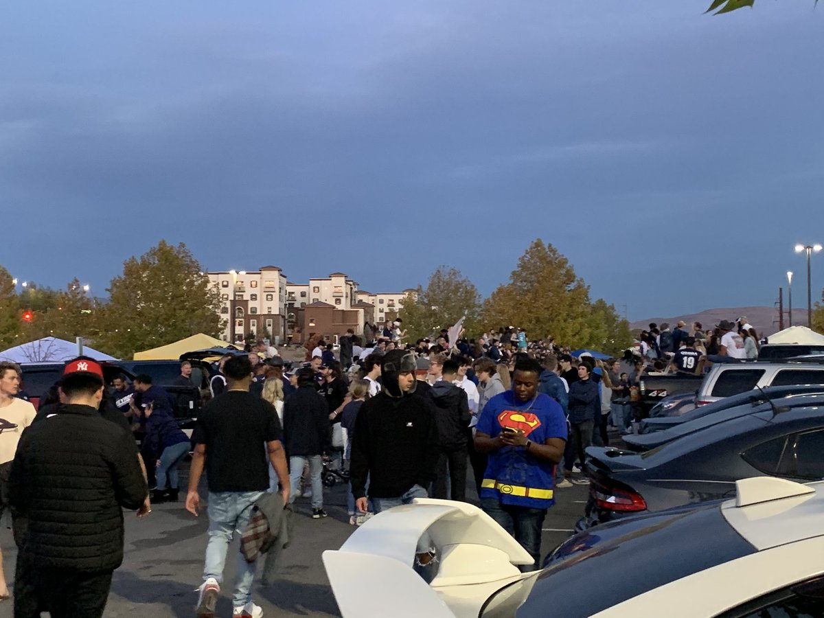 EvanFerrisUNR's tweet photo. Great to see the tailgate filled with all of our proud wolf pack supporters! Good music, burgers, and beverages has the wolf pack fans hype and ready for the rivalry game. 
@ReynoldsSandbox #unr #WOLFPACK #nevadafootball https://t.co/HD8B8D0ozY