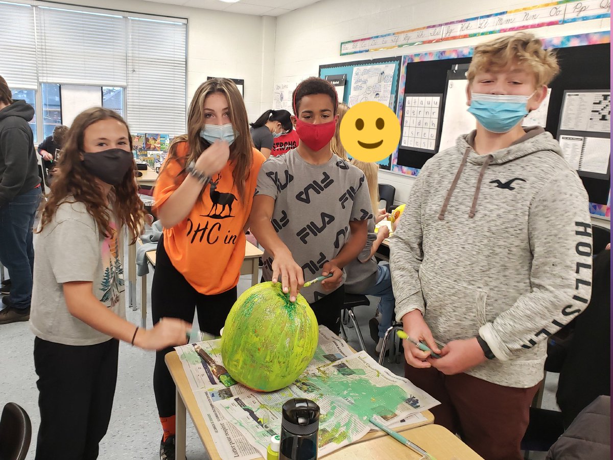 Ashley Knoflook tweet media