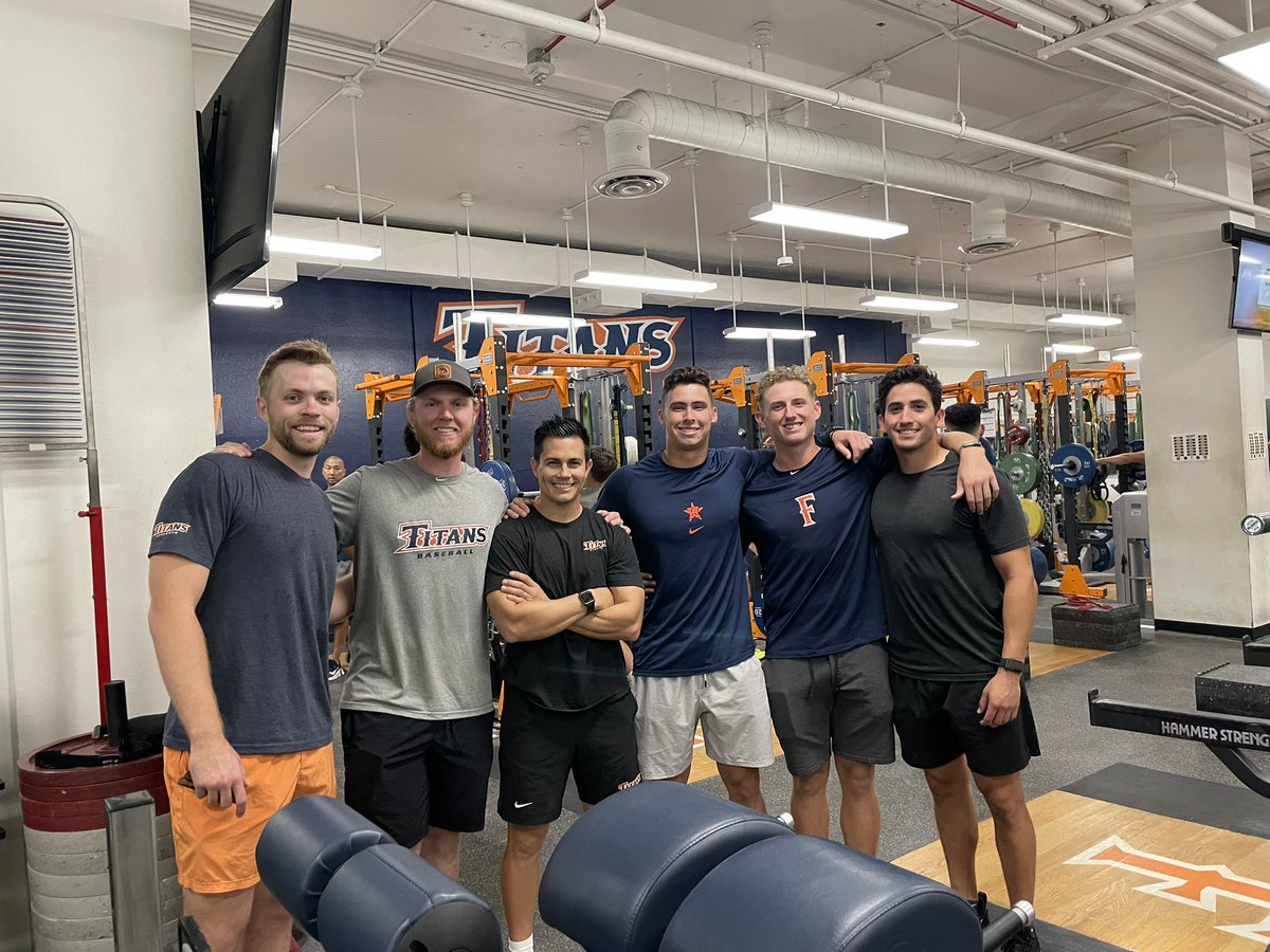 Isaac Salazar tweet media