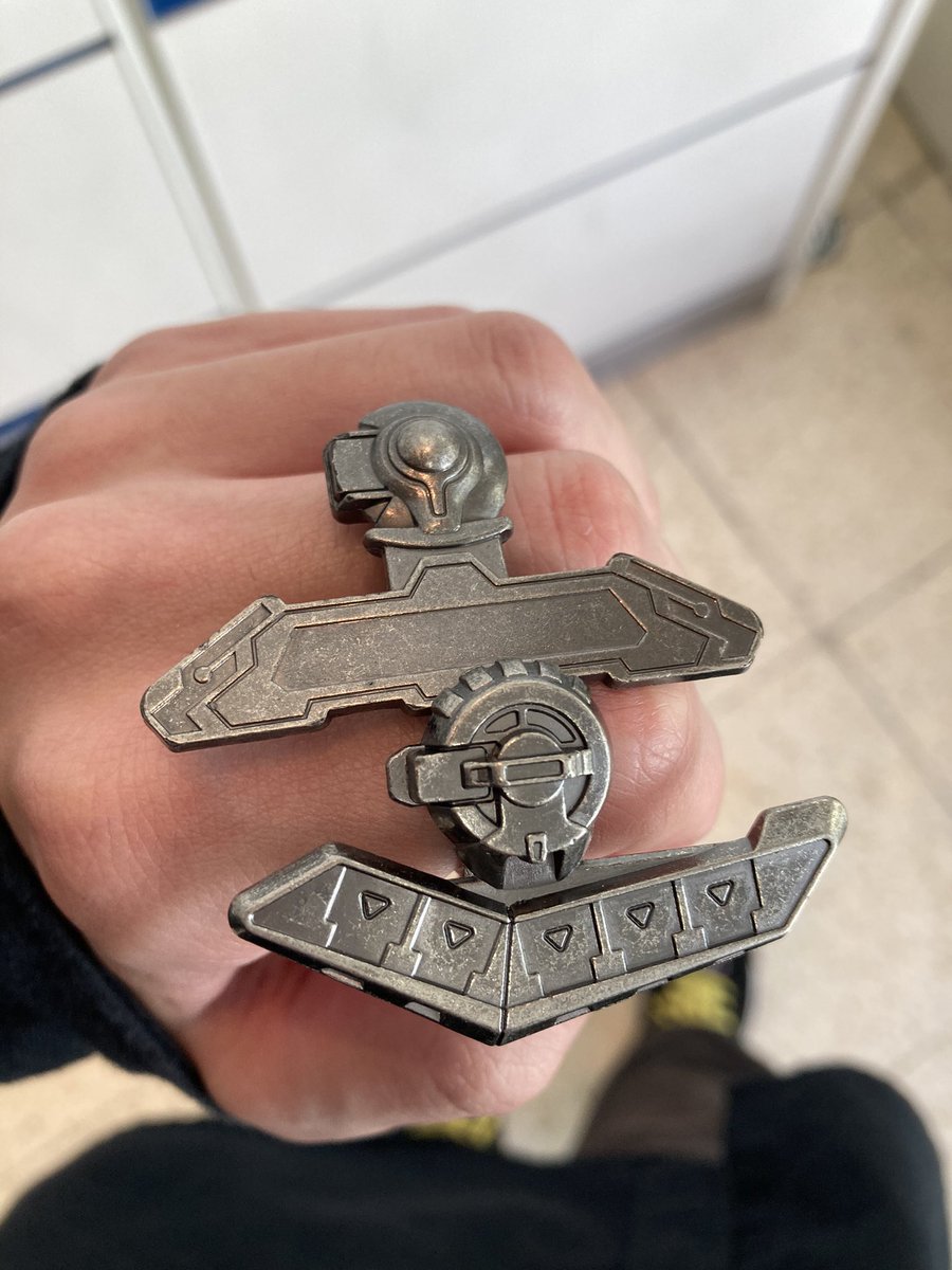 探し回ってようやく見つけて2回。
DMとヴレインズ。ゼアル欲しかったー 