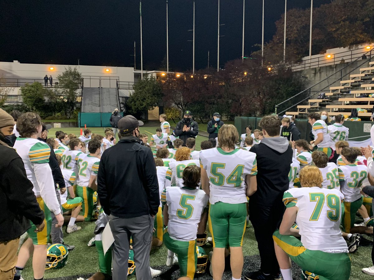 BBHSAthletics's tweet photo. Final from Memorial Stadium
Blanchet 16
Ballard 12 https://t.co/ja2eovpriQ