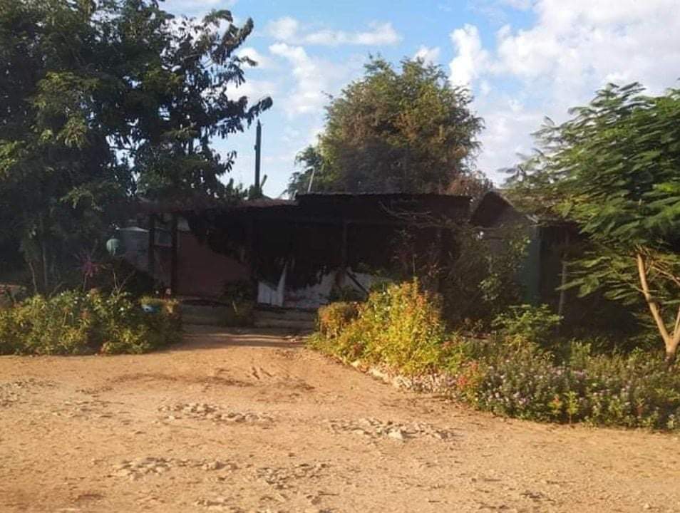 iam_azaleaaa's tweet photo. Tw//fire

The National League for Democracy (NLD) office in Ingyin Myaing Ward, #Kyunhla Tsp, #Sagaing Region was set on fire by the Terrorists around 12 am on the night of October 29, according to locals.

#Oct30Coup  
#WhatsHappeningInMyanmar https://t.co/7KTBPU4Ser