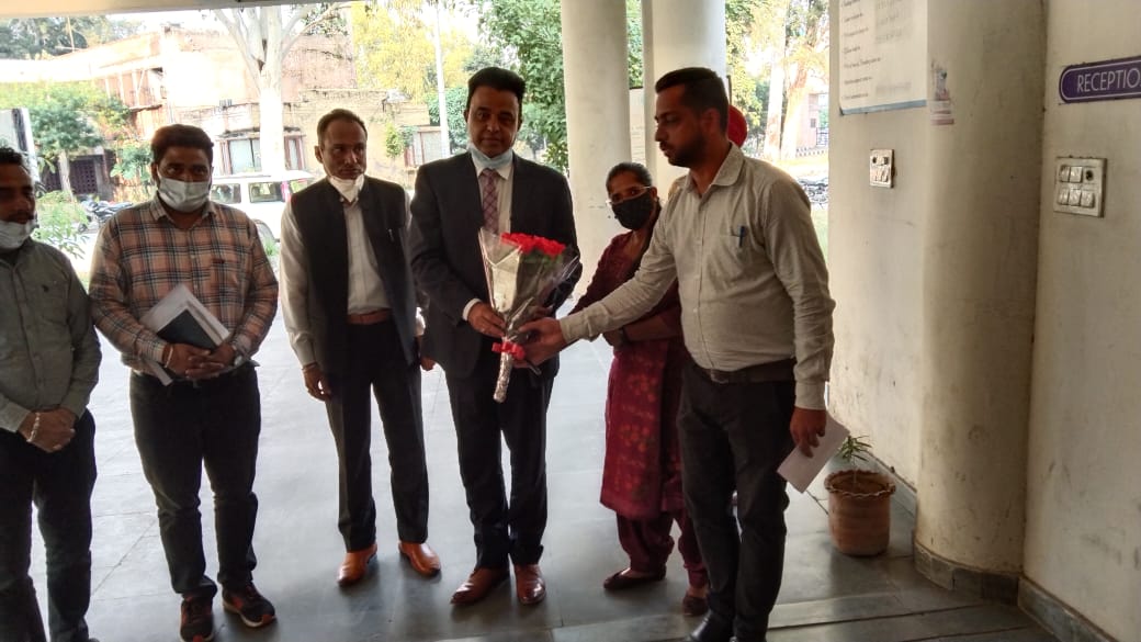 kaurass's tweet image. Dr Sandeep Singh Kaura Advisor to Govt of Punjab ( Skill Devp. & Tech. Edu) visited Multi Skill Development Centre ( MSDC)  Ludhiana which is one of unique #MSDCs in Punjab provide Skills to youth. He interacted with  students and  officials of ludhiana DPMU & MSDC @PSDMofficial