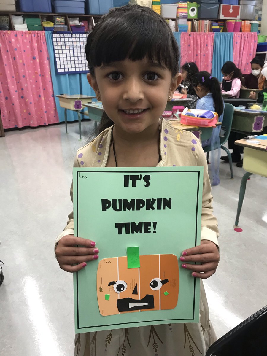kinderduo's tweet photo. #wholebrainteaching #brainycreativity  Kindergarten Halloween! @ffca_nee @ffcaedu @karengies57 https://t.co/O4ypED1Q31