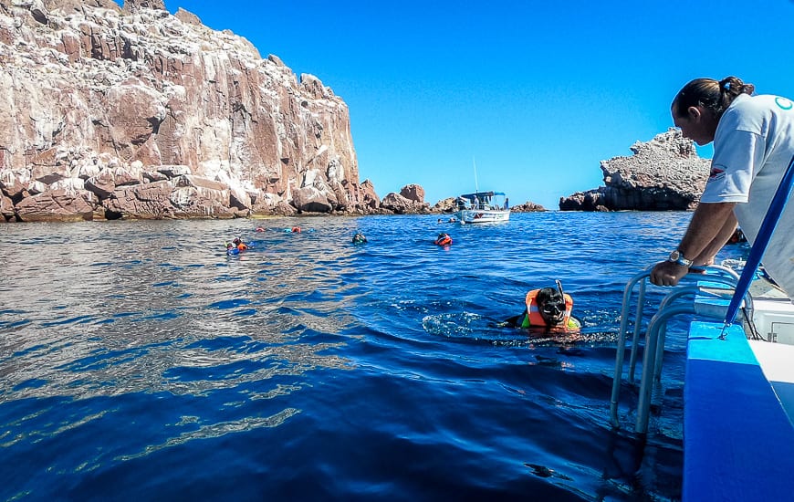 hikebiketravel's tweet photo. If you have your sights set on a winter trip to the Baja in Mexico check out these 7 fun things to do in La Paz incl swimming w whale sharks, SUP & snorkeling https://t.co/sNjony16Pu
#LiveLaPaz #VisitMexico https://t.co/774bfCR4FN