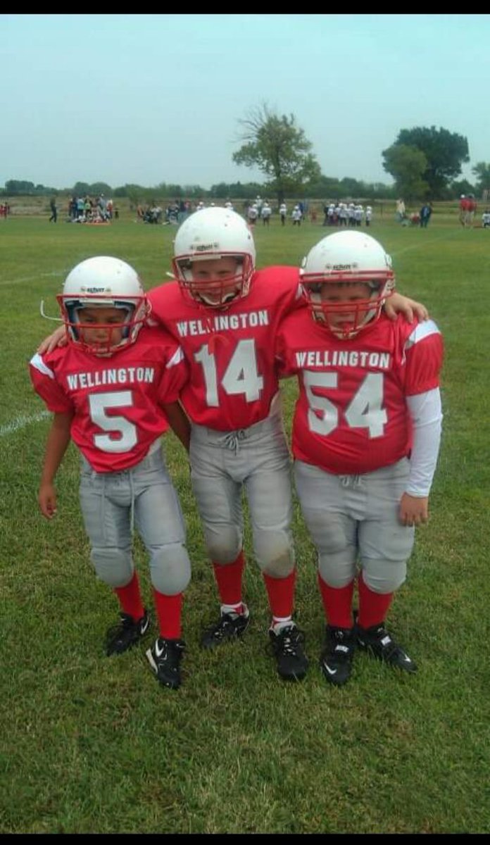 hagen_wright's tweet photo. Crazy to think I played my last game as a Wellington crusader. Love all the memories I've made and the brothers I gained along the way. Also wanna thank the town of Wellington for supporting me the last 4 year much love #74 out. #crusaderstrong #B4L https://t.co/SrpsBeKgMa