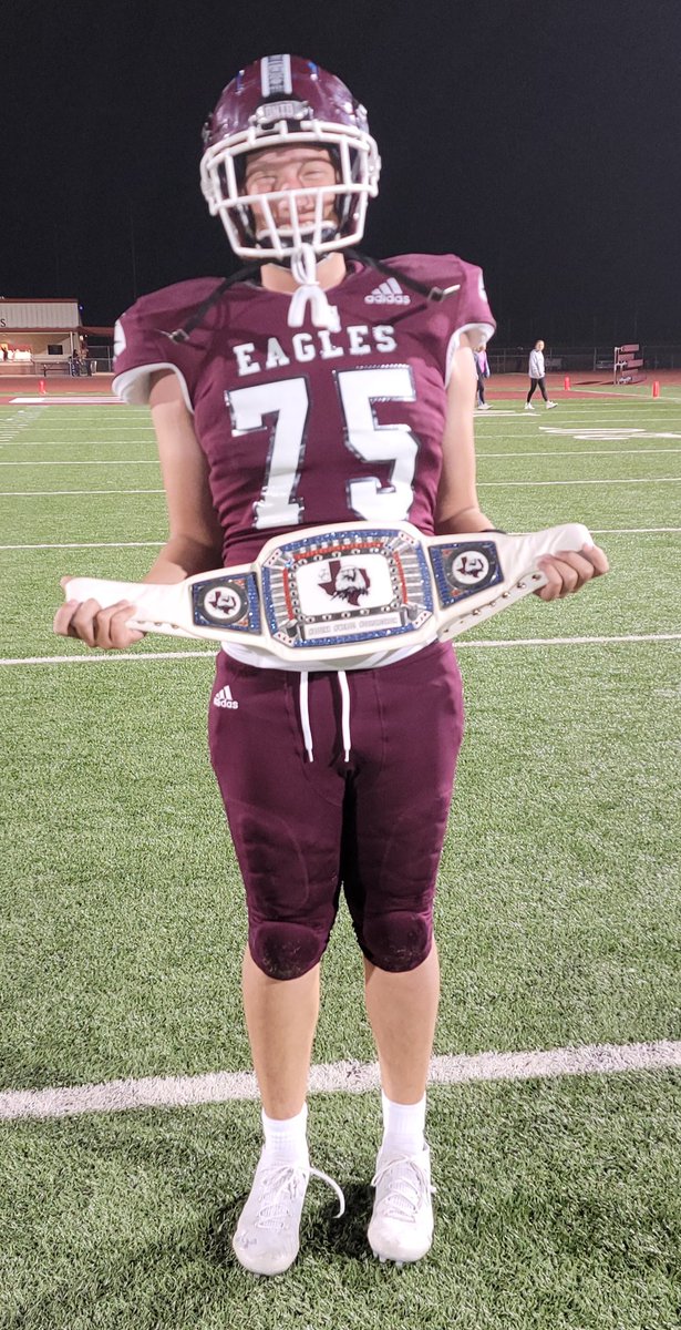 dbjacobs731's tweet photo. Friday night ball hawk. 1x.  7-2. #BNTB https://t.co/eHNX4znOLl