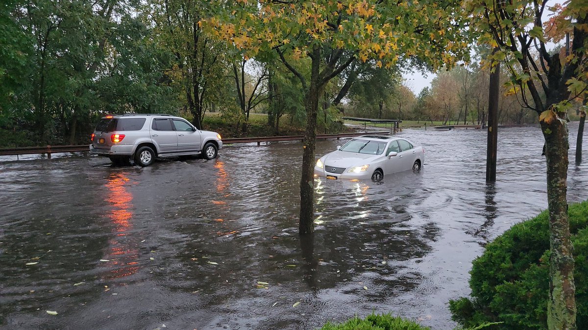 Supreme Basketball NYC tweet media