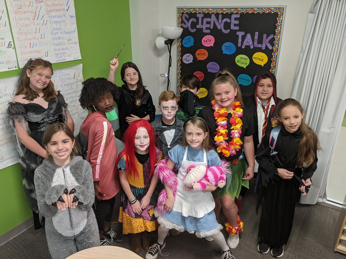 Jkeith1217's tweet photo. We had a blast today, book character day and fall party! All the students without costumes became the pieces of operation and I was the doctor. 🤣 @SplendoraISD @TimberLakesElem #TLELakeLife #WeAreSplendora https://t.co/sKxvmUbvld