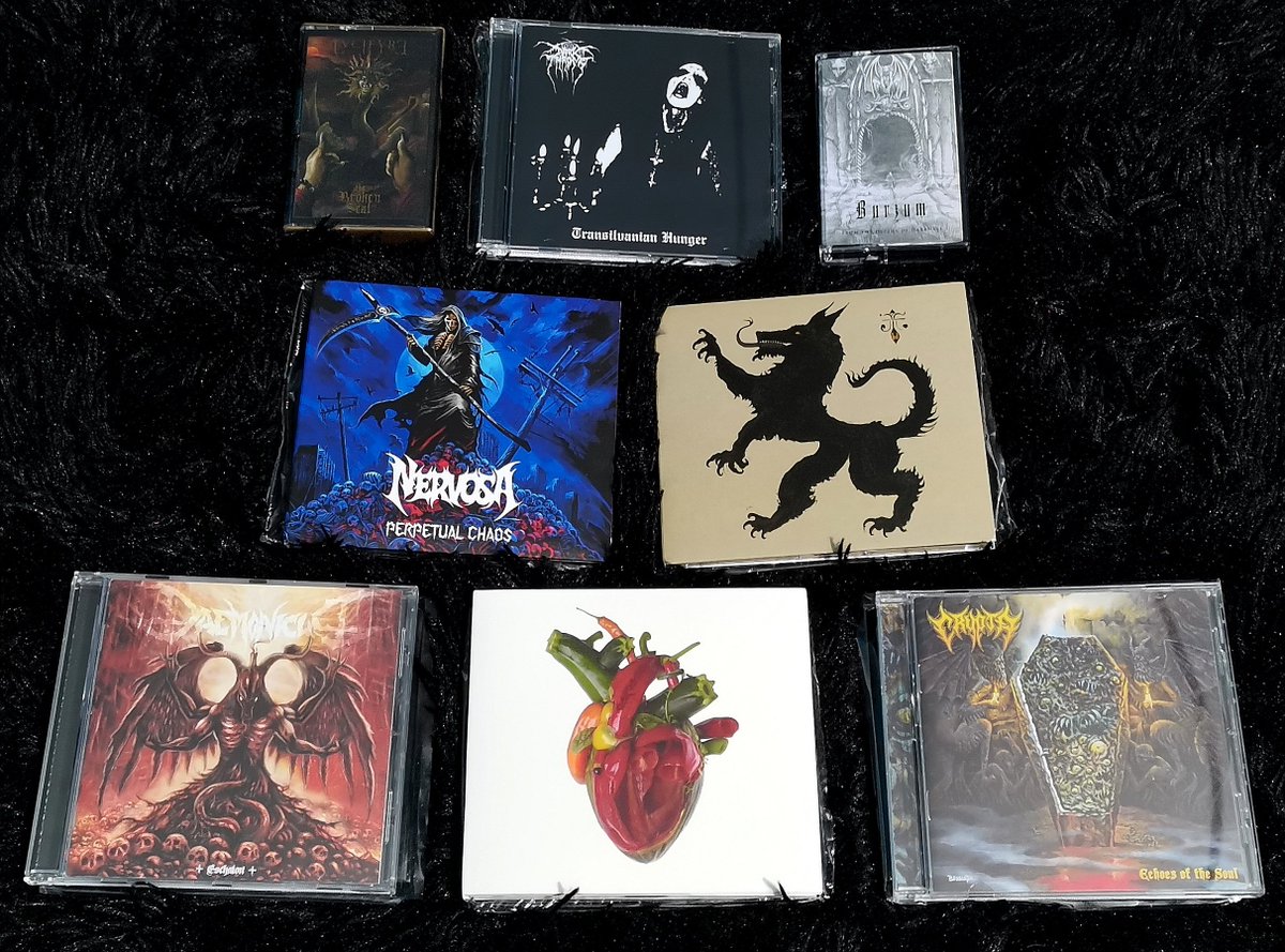 diegostl7's tweet photo. Al fin con tiempo para disfrutar de estos discazos ๐ฅ๐ฅ๐ฅ
#Crypta #Carcass #Daemonicus #Wormwitch #Nervosa #Lvcifyre #Burzum #Darkthrone ๐ค๐ฟ https://t.co/yxmR1gEHmx