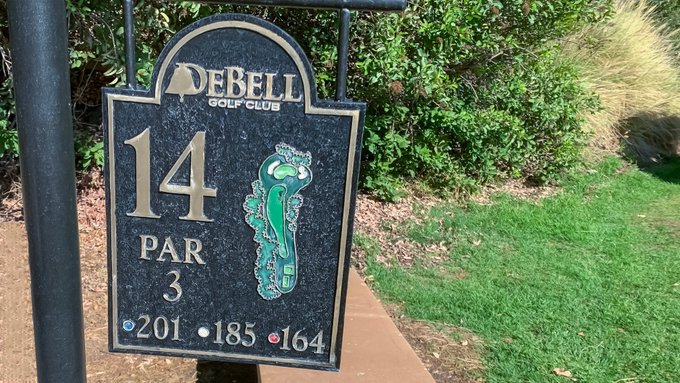 Today on hole 14 they gave away this really nice golf balls with the "DeBell" logo if you reach the green<a href="/tag/coronabullshit"class="tags"><span>#coronabullshit</span></a>
