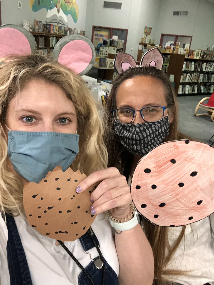 If You Give a Mouse a Cookie twinning with @DentonCreeklib! @DCEtrailblazers @LauraNumeroff #RedRibbonWeek2021