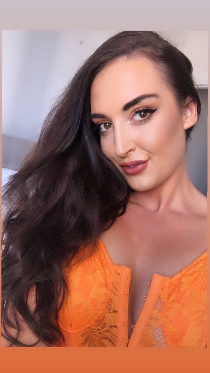 SiennaWalkerSyd's tweet photo. Vibe 🧡✌🏻

https://t.co/rZXBnOFS29 🍓

Follow me on Instagram! @siennawalkersydney https://t.co/CL2yvHNd9C