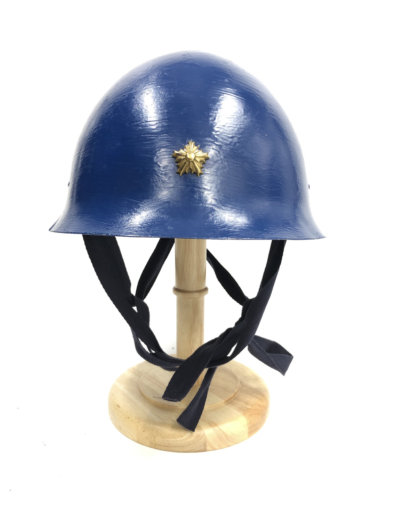 Ww2 サバイバルゲーム 戦後警察用に転換されたの旧日本軍九 式鉄帽再生成功しました 大阪砲兵工廠生産の実物を使いました 刻印は 53 7 テ の検査章 この鉄帽もとは戦後人民解放軍で使用された でももうぼろぼろですから じゃ 戦後警察用の再生