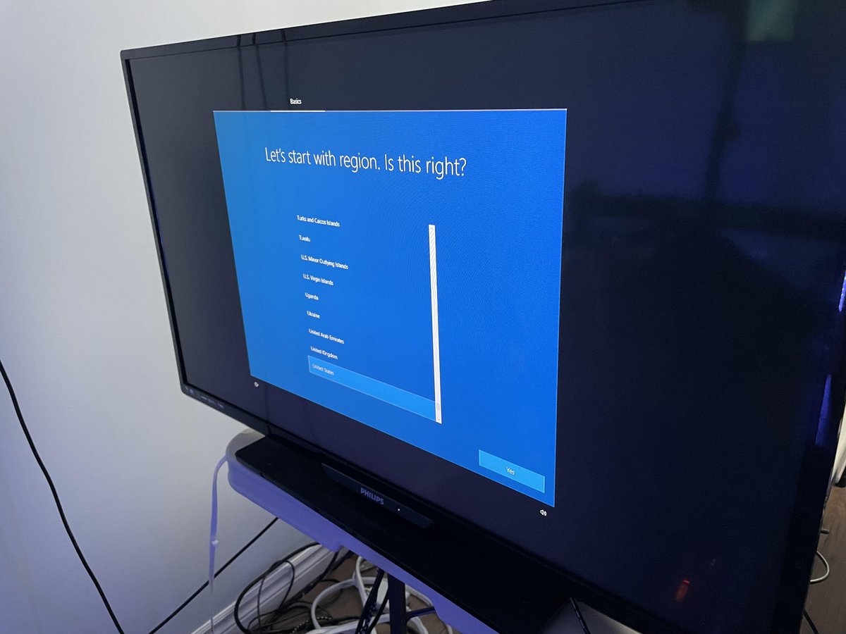 MikeTheBard's tweet photo. 🌟FIRST TRY!🌟
Computer booted on the first try after building an @NZXT BLD KIT!
It was a great experience all around. Thanks to NZXT for the #FreeComputer. https://t.co/hVmhaF0JCK