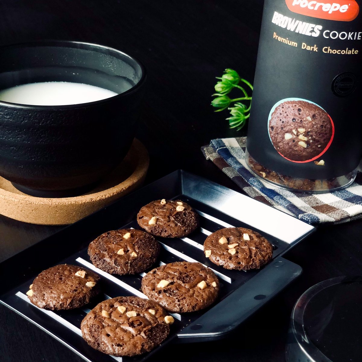 Pocrepe_'s tweet photo. Kalau ada orang belanja cookies ni korang happy tak? Rt for hint 🙊 https://t.co/EYTFlp9NAp
