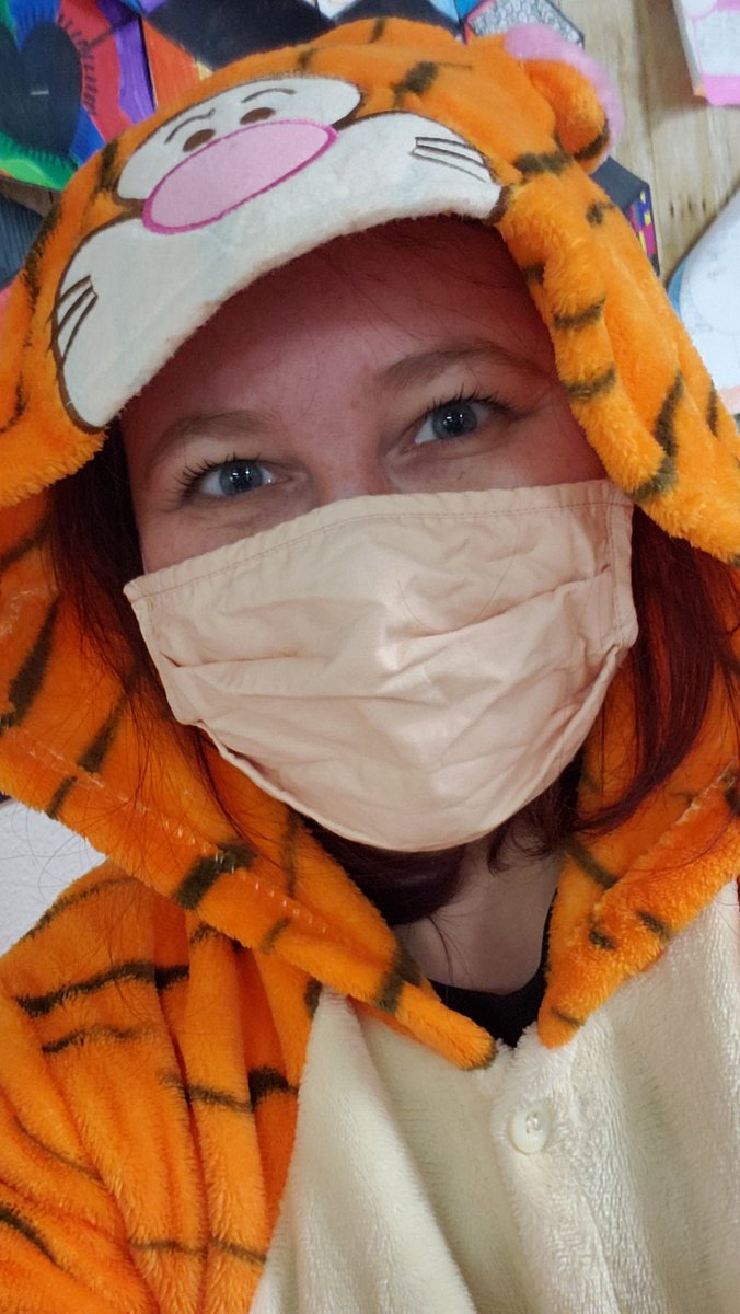 ChanelWamberg's tweet photo. What a fun Friday before Halloween! Lots of laughter with my 6th-8th graders and colleagues. 🧡🐯 #MiddleSchool #English #TeacherLife #Secondary https://t.co/d5PzVpLDpt