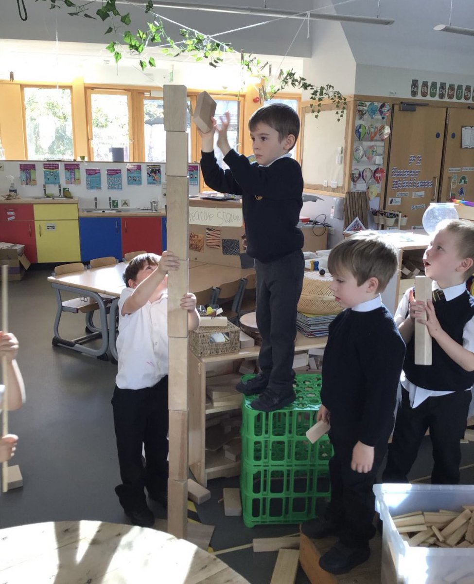 deirdre_grogan's tweet photo. Excerising the Imagination: Reaching new heights!

Precision and concentration allows the child to explore their own capabilities. 

The challenge is set by the child and achieved by the support of other chn.

Central  influence of space,time &amp; play for the child.
@MissConnelly10 https://t.co/fzD6Y3JmAZ
