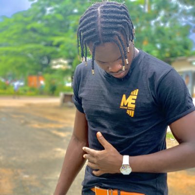 Machine_Clive's tweet photo. #NewProfilePic https://t.co/Mgt1UrSMrS