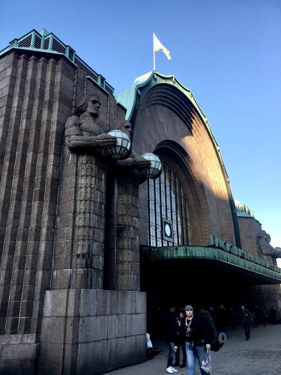 RT @templar_forum: Amazing Art Deco train station in Helsinki https://t.co/eWWMetOXnF