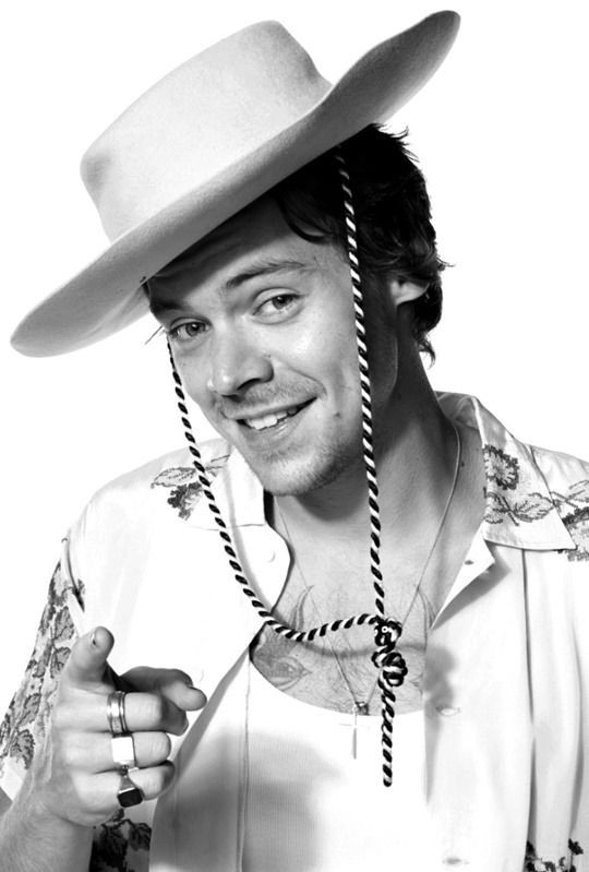 hslt_____'s tweet photo. #HarryStyles, flaco, eres muy lindo. ¿No te cansas de serlo? https://t.co/bHg2P2JMlJ