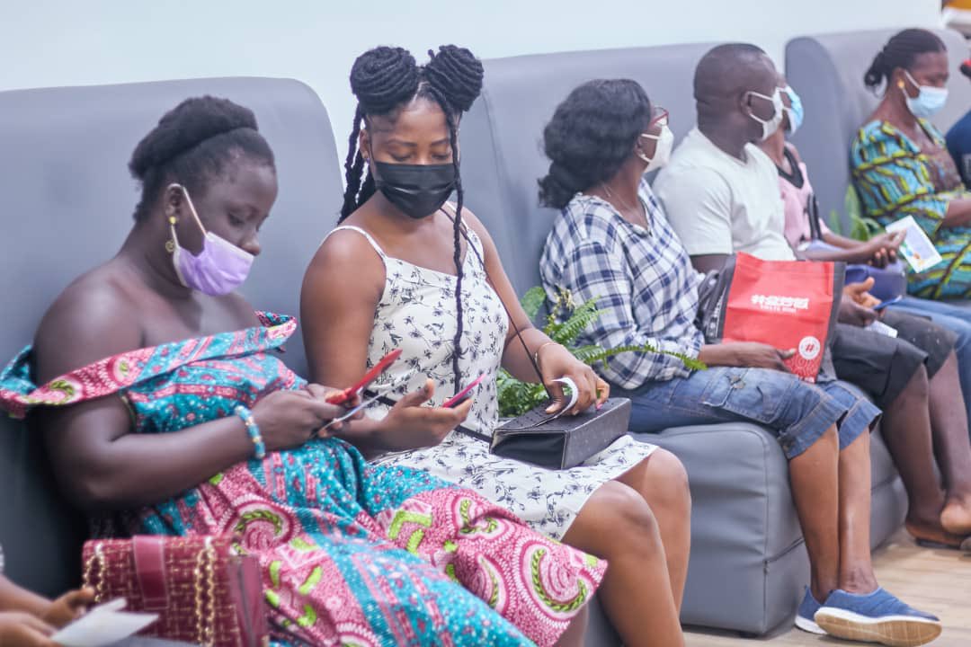 KobbyKyei_'s tweet photo. Free Breast Cancer Screening At the West Hills Mall Yesterday.

  Kobby Kyei News Partnered with @sonotechgh &amp; @pluzz899fm &amp; @westhillsmallgh 

#Blogger 
#breastcancerawarenessmonth https://t.co/IDpiOxr9SF