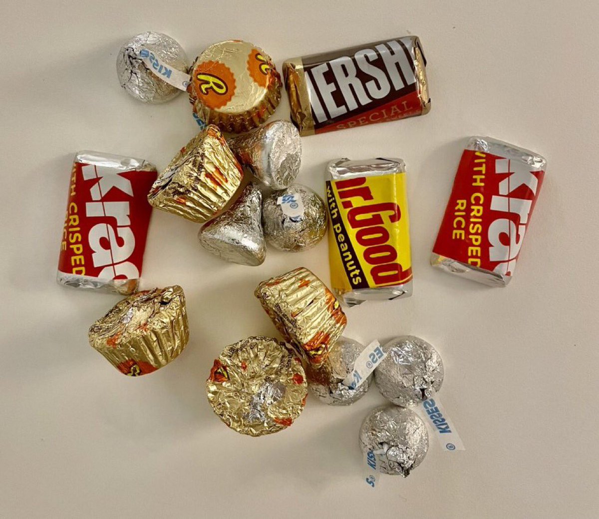 caeeryy's tweet photo. @kivhanbin nih candy! https://t.co/PG6QgtroQP