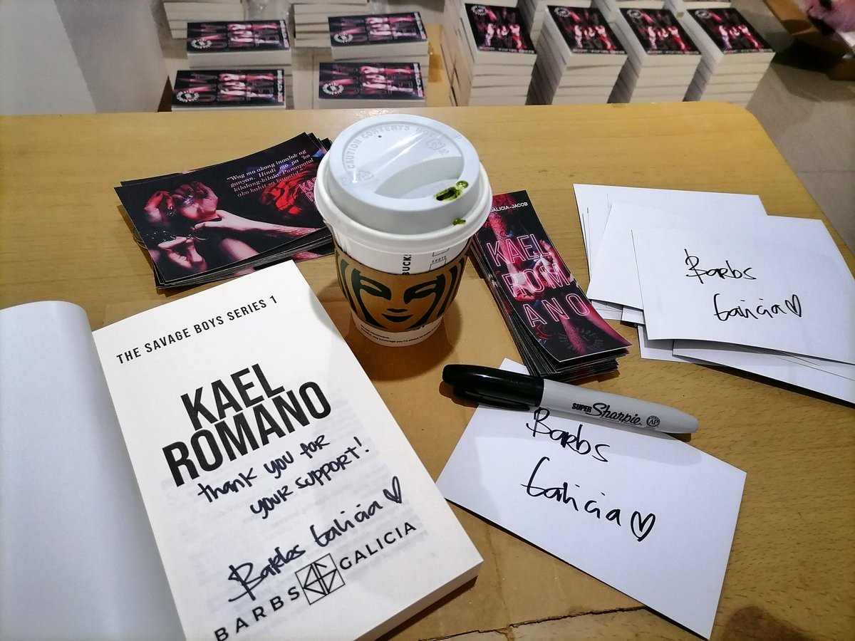 dearbarbs's tweet photo. Book signing 😊 Madaling araw pa siguro ako matatapos 😅 https://t.co/2rKJ604T5F