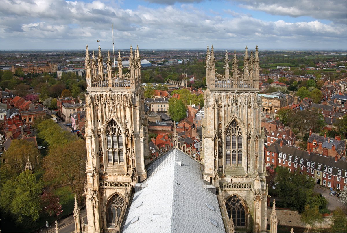 York_Minster's tweet photo. Listen out for York Minster’s bells which will tonight Ring out for the Climate - ringing for an hour at 6pm on the eve of the COP26 Climate Change conference - to encourage global decision-makers attending the summit to take urgent action to avert climate catastrophe. https://t.co/n5KfsW8Vxv